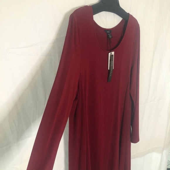 Red Dress - Picture 5 of 5